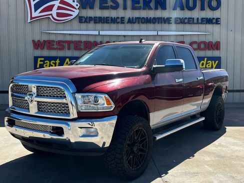 Used 2018 RAM 2500 Laramie AWD/4WD image 1