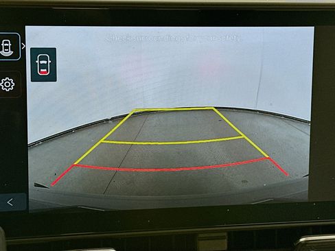 Used 2025 Hyundai Kona SEL FWD image 22