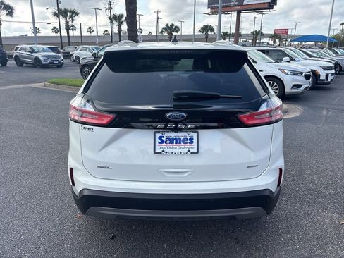 Used 2022 Ford Edge SEL w/ Convenience Package image 5