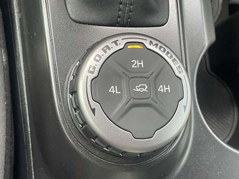 Used 2023 Ford Bronco Black Diamond image 8