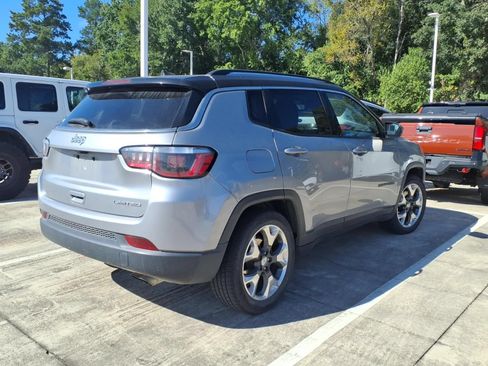 Used 2019 Jeep Compass Limited FWD image 8