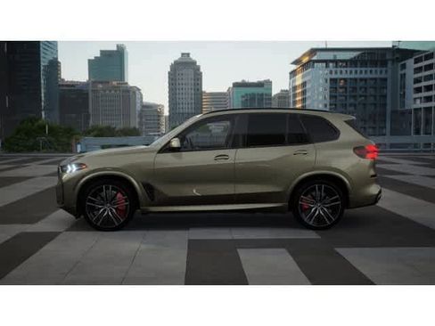 New 2026 BMW X5 xDrive40i w/ M Sport Package AWD/4WD image 4