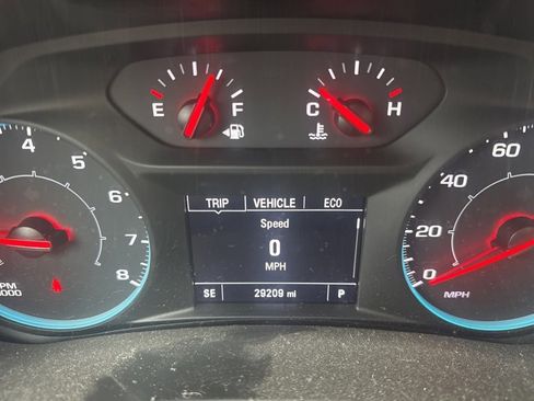 Used 2020 Chevrolet Equinox LS w/ LS Convenience Package image 14