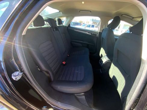 Certified 2019 Ford Fusion SE image 19