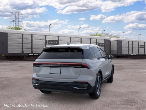 New 2026 Lincoln Nautilus Premier AWD/4WD image 8