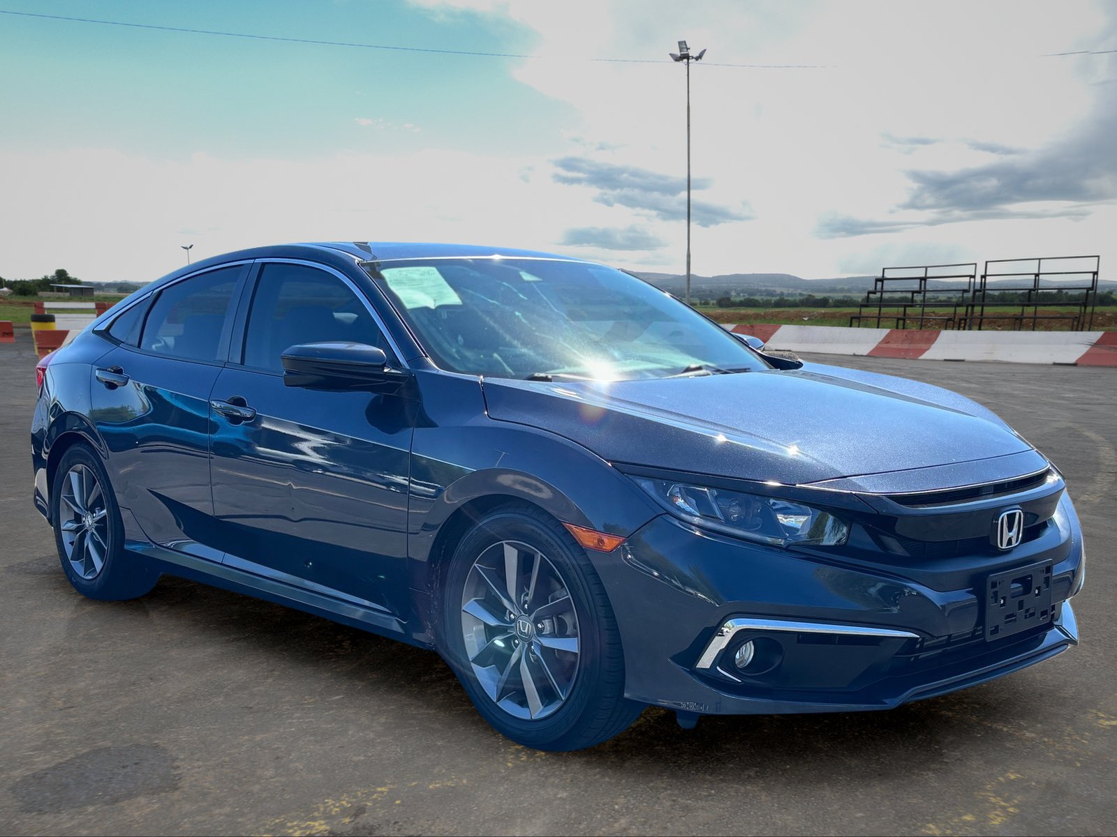Used 2020 Honda Civic EX image 2