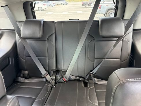 Used 2019 GMC Yukon SLT image 25