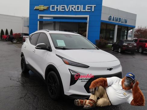 Used 2023 Chevrolet Bolt EUV LT image 1