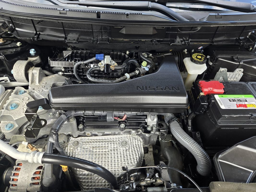 Used 2017 Nissan Rogue S AWD/4WD image 27