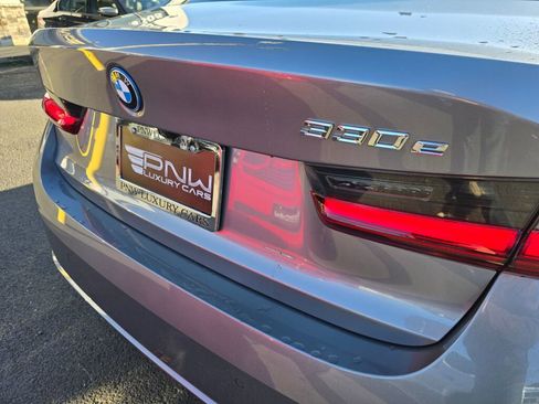 Used 2023 BMW 330e w/ Premium Package RWD image 32