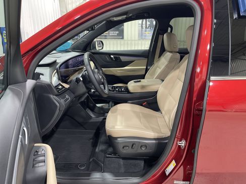 Used 2025 Buick Enclave Preferred w/ LPO, Floor Liner Package image 2