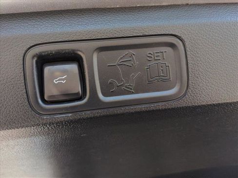 Used 2021 Ford Expedition Limited RWD image 11