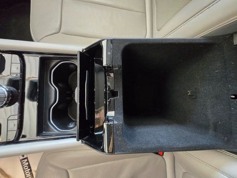 Used 2021 Jeep Grand Cherokee L Overland image 23