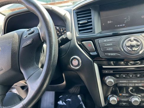 Used 2019 Nissan Pathfinder SV w/ Cargo Package AWD/4WD image 14