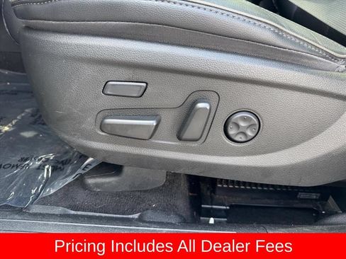 Used 2023 Hyundai Santa Fe Limited AWD/4WD image 17