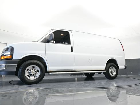 Used 2024 Chevrolet Express 2500 w/ Driver Convenience Package image 48