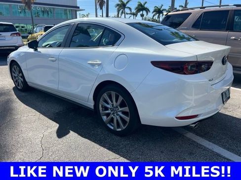 Used 2022 MAZDA MAZDA3 s FWD image 3