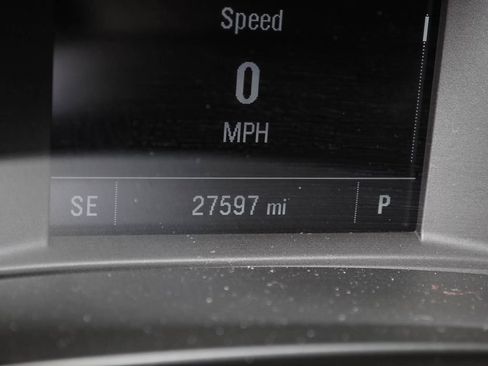 Used 2024 Chevrolet Malibu LT FWD image 12