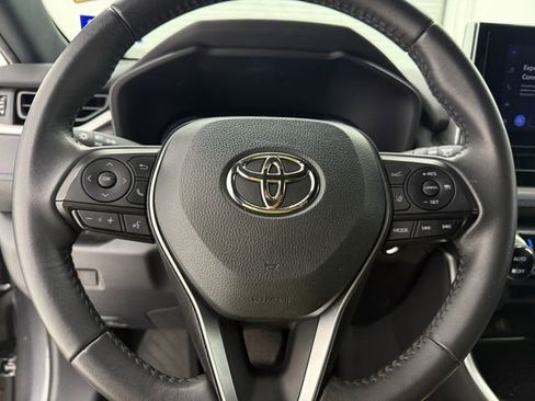 Used 2023 Toyota RAV4 SE AWD/4WD image 11