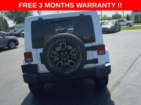Used 2018 Jeep Wrangler Unlimited Sahara AWD/4WD image 8