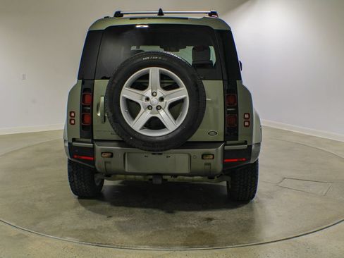 Used 2021 Land Rover Defender 110 X-Dynamic HSE AWD/4WD image 4