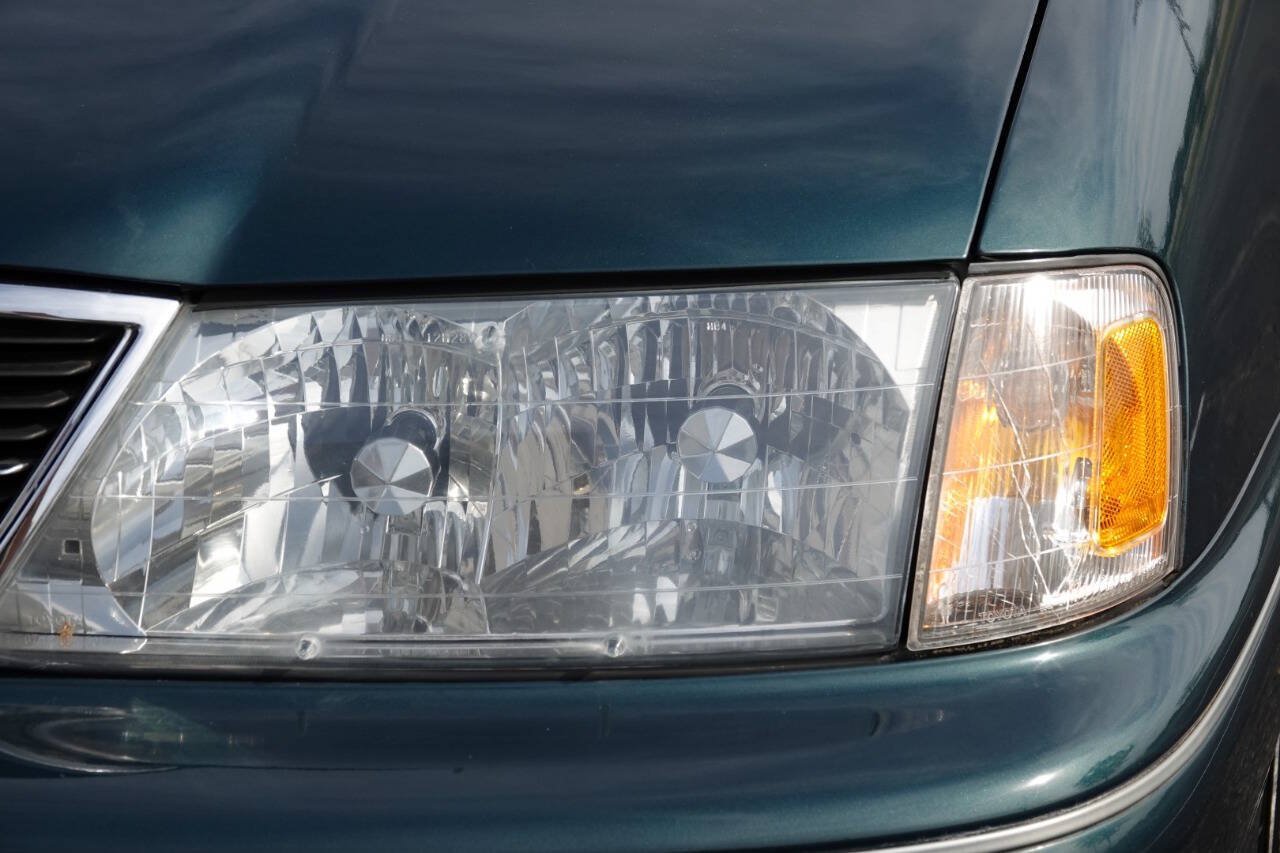 Used 1999 Toyota Avalon XLS FWD image 57