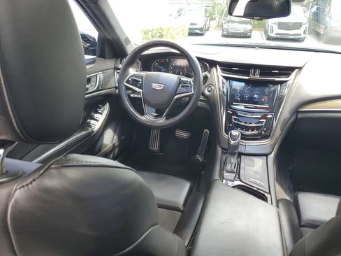 Used 2017 Cadillac CTS V w/ Luxury Package RWD image 15