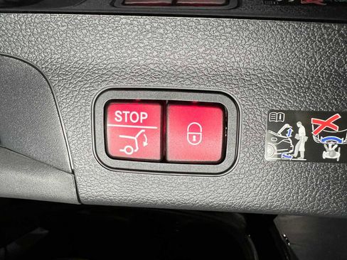 New 2026 Mercedes-Benz GLS 580 4MATIC image 17