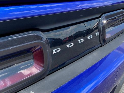Used 2022 Dodge Challenger R/T w/ Shaker Package image 28