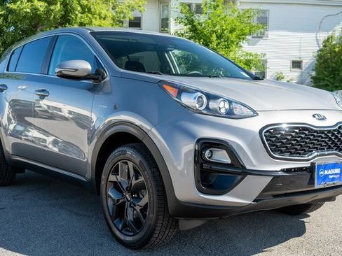 Used 2022 Kia Sportage LX w/ LX AWD Value Edition Package image 4