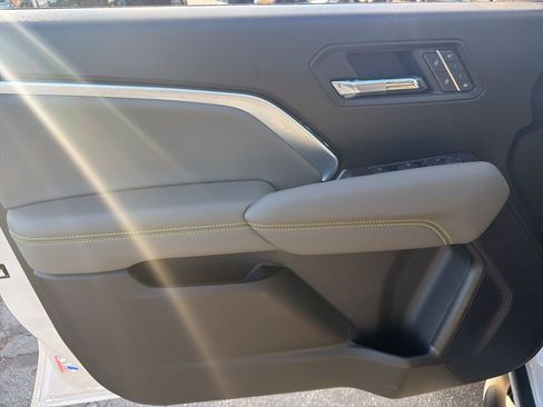 New 2026 Chevrolet Colorado ZR2 w/ Technology Package image 25