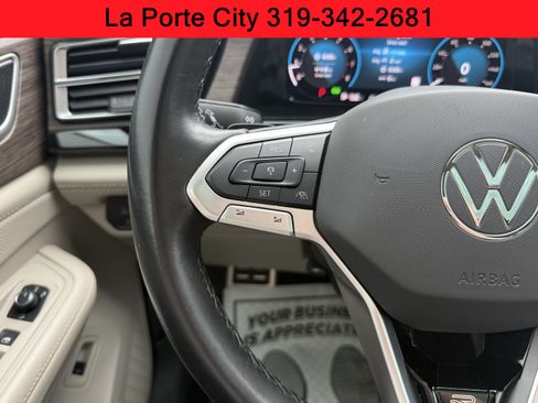 Used 2024 Volkswagen Atlas SEL Premium R-Line AWD/4WD image 16