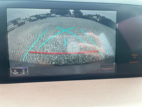 Used 2019 Lexus ES 350 w/ Premium Package FWD image 18