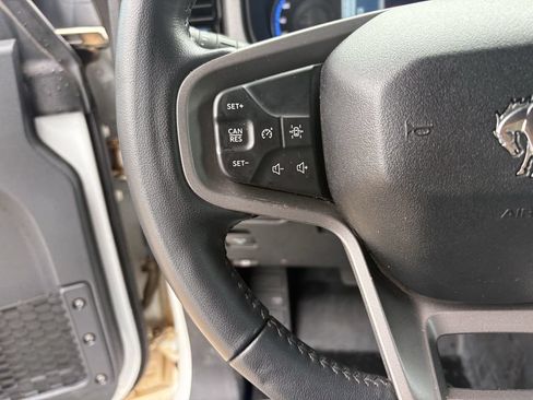 Used 2024 Ford Bronco Black Diamond AWD/4WD image 15