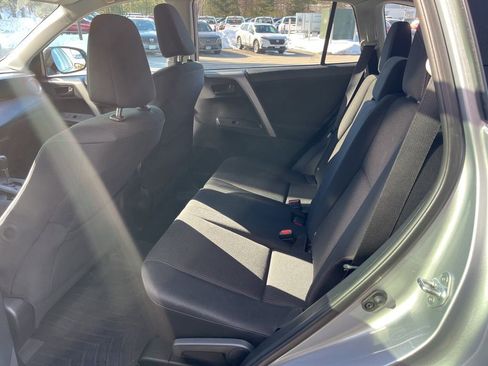 Used 2016 Toyota RAV4 LE image 10