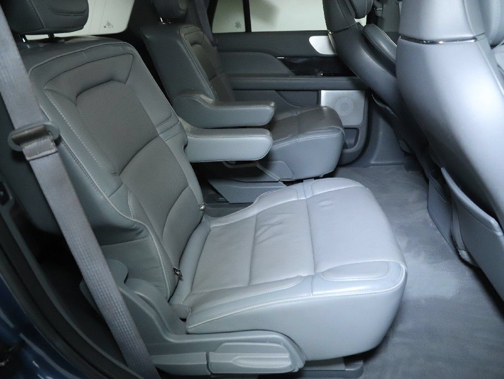 Used 2019 Lincoln Navigator Reserve w/ Cargo Package AWD/4WD image 47