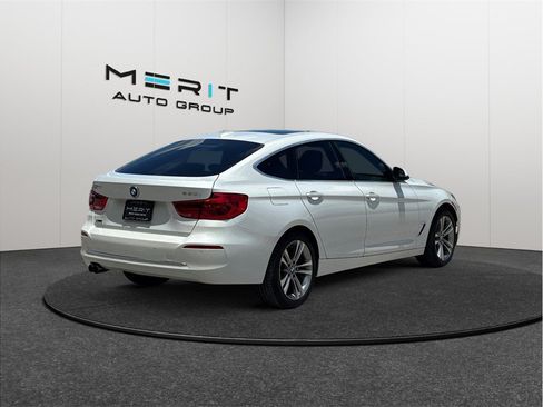 Used 2017 BMW 330i Gran Turismo xDrive AWD/4WD image 9