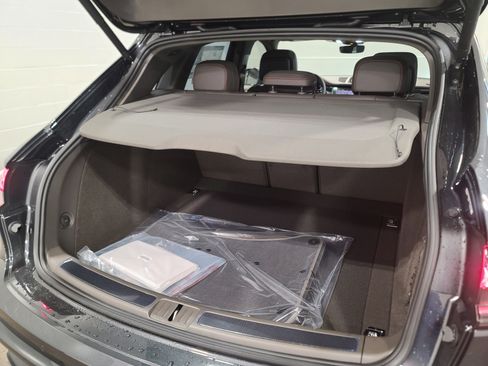 New 2026 Porsche Macan GTS image 31