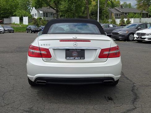 Used 2011 Mercedes-Benz E 550 Cabriolet image 6