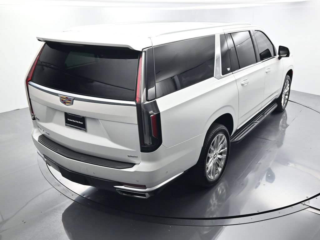 Used 2023 Cadillac Escalade ESV Premium Luxury AWD/4WD image 39