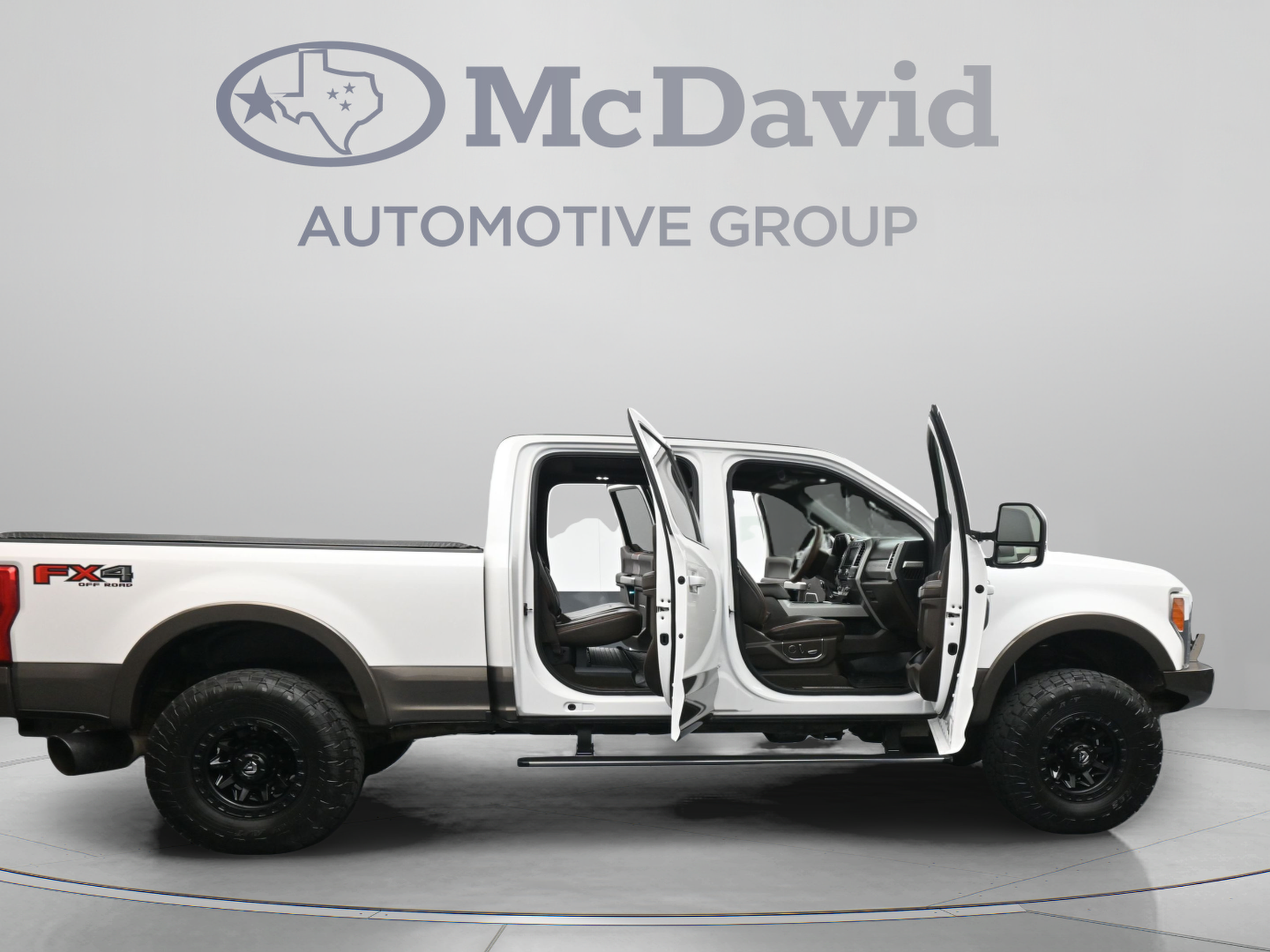 Used 2017 Ford F250 King Ranch w/ King Ranch Ultimate Package AWD/4WD image 41