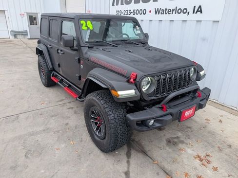 Used 2024 Jeep Wrangler Unlimited Rubicon image 6
