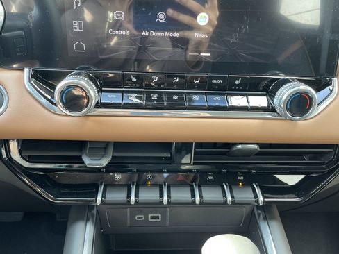 New 2026 GMC Canyon AT4 image 49