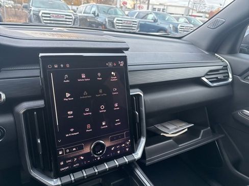 Certified 2025 GMC Acadia Elevation image 25