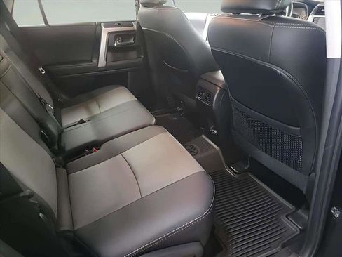 Used 2023 Toyota 4Runner SR5 Premium image 27