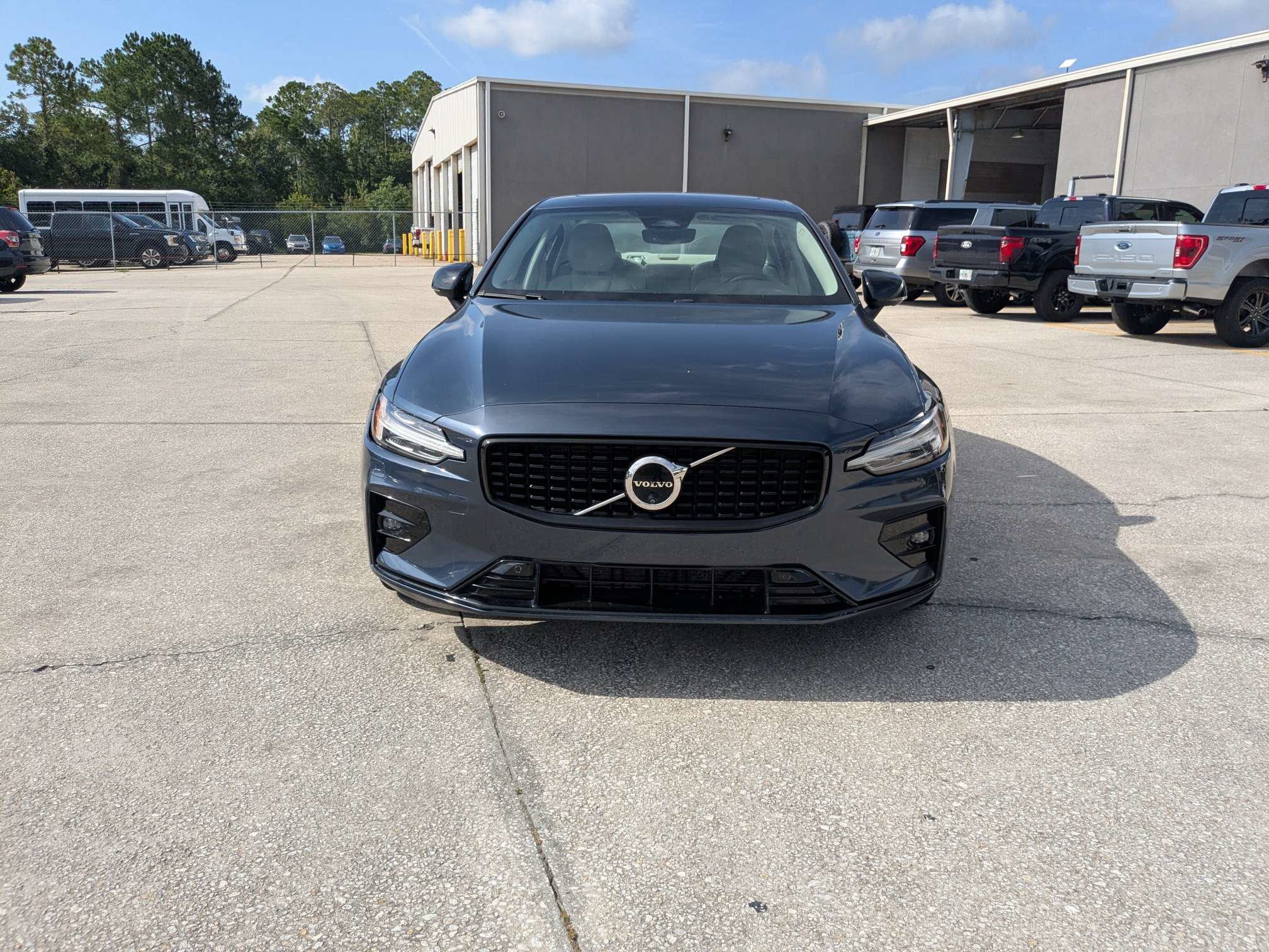 Used 2024 Volvo S60 B5 Plus FWD image 9