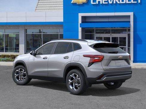 New 2026 Chevrolet Trax LT FWD image 3