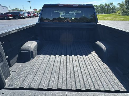 Used 2022 Chevrolet Silverado 1500 LT AWD/4WD image 28