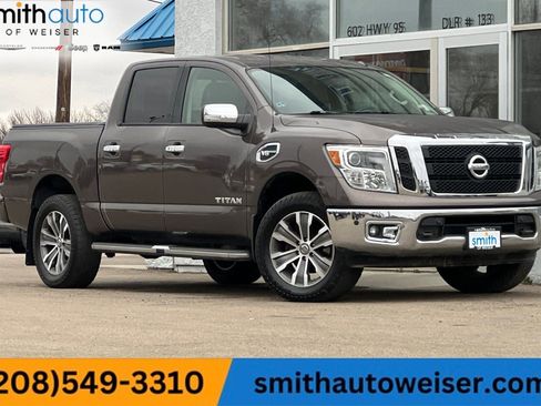 Used 2017 Nissan Titan SL AWD/4WD image 1