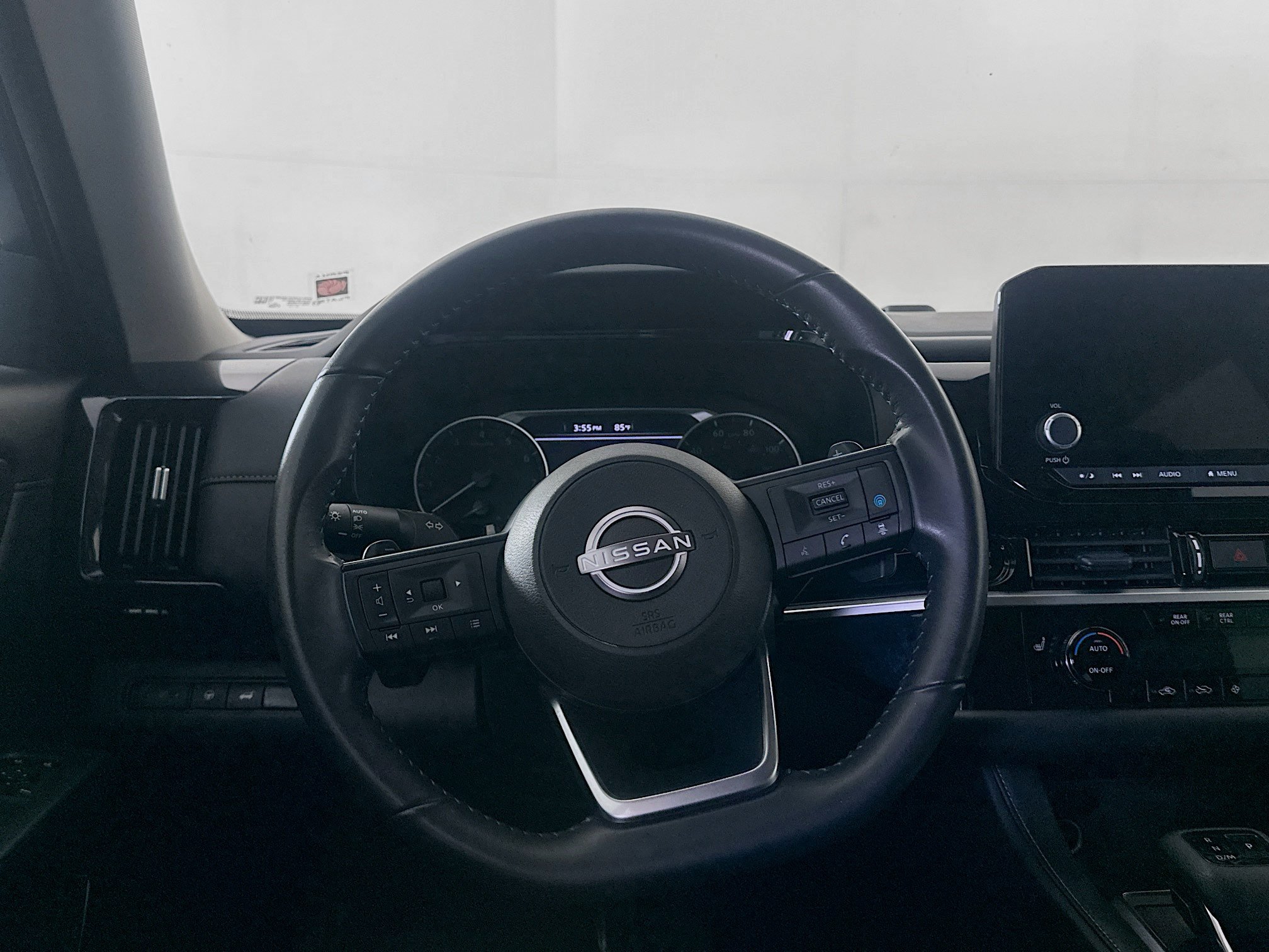 Used 2025 Nissan Pathfinder SV FWD image 18